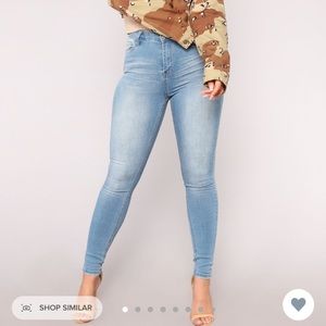 NEW FASHION NOVA HIGH WAISTED JEANS W TAGS SIZE 5